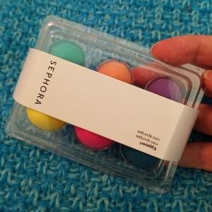 Sephora Eggspert mini makeup sponge collection